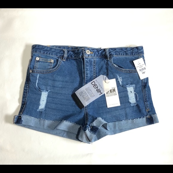 Love Tree Pants - NWT Love tree jean shorts